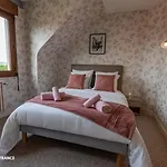 Le Domaine De L Etang Le Merger Holiday home *
