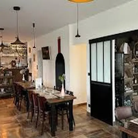 بيت للعطل Le Domaine De L Etang Le Merger