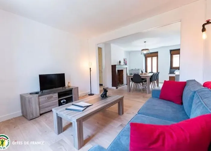 Le Domaine De L Etang Le Merger *