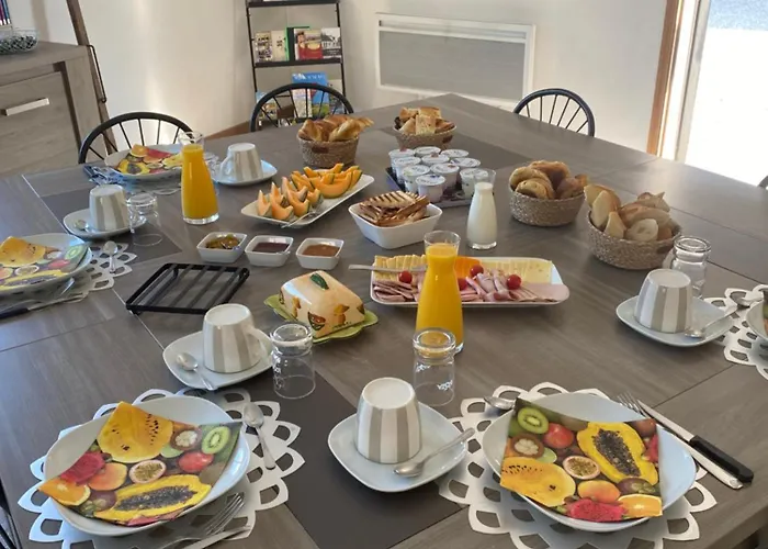 Holiday home Le Domaine De L Etang Le Merger Oeuilly